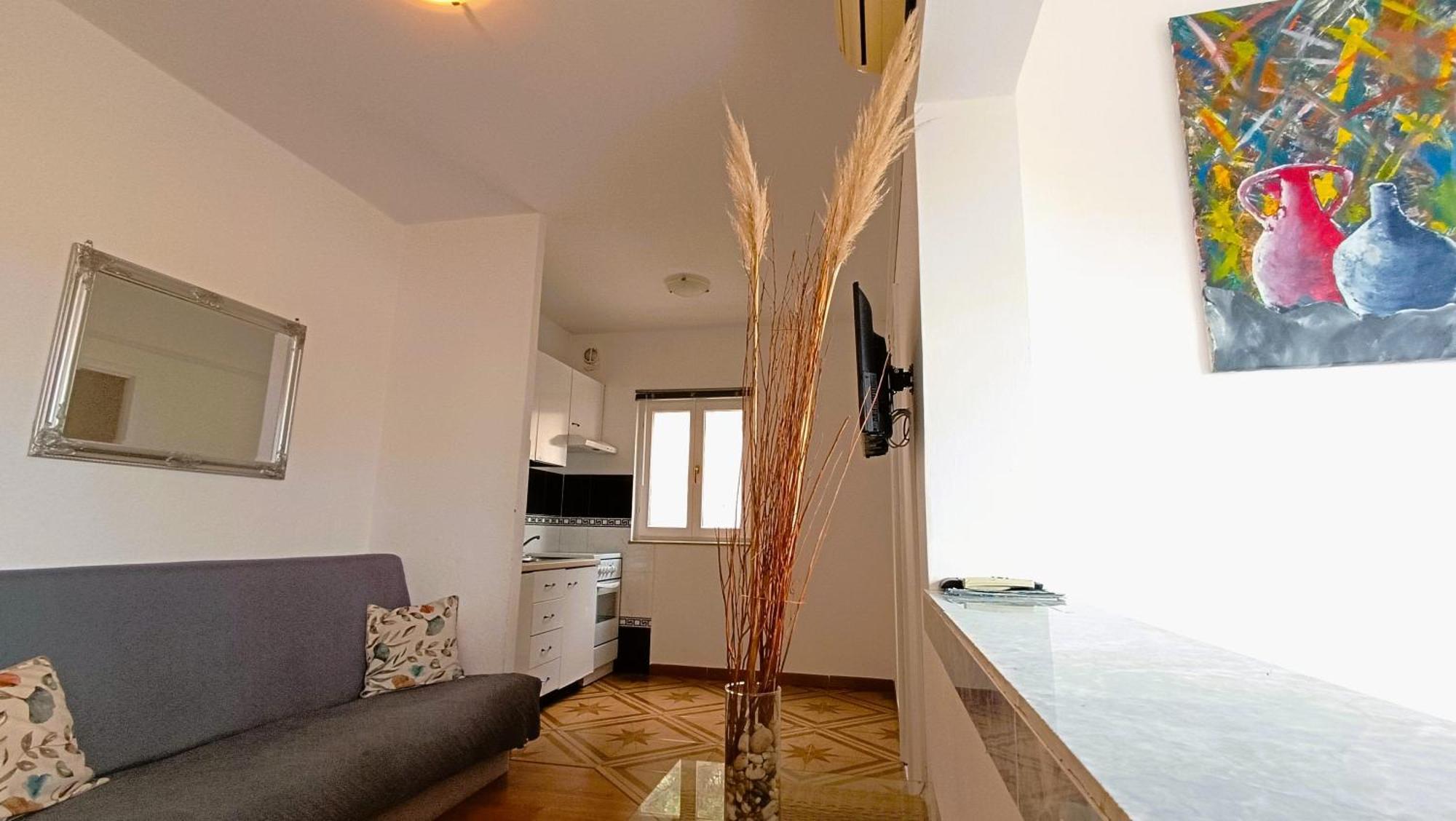 Apartments Ella Makarska Exterior photo